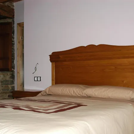 Country house O Bizarro Trabada