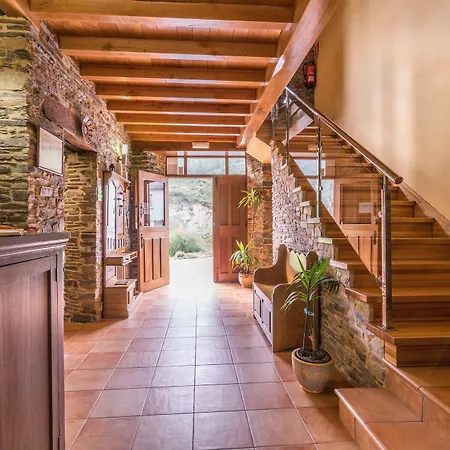 Hétvégi ház O Bizarro Trabada