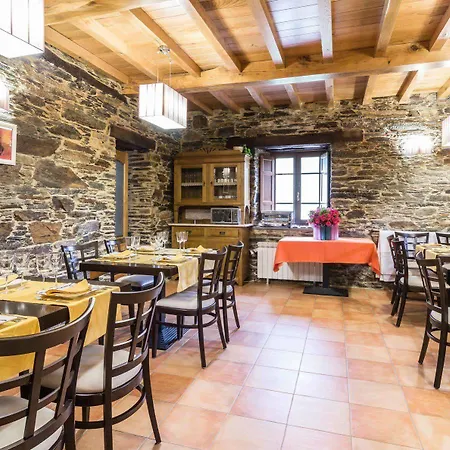 Country house O Bizarro Trabada